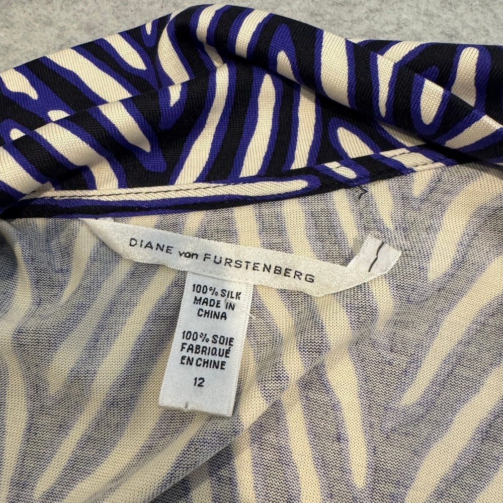 Diane von Furstenberg Julie Silk Wrap Dress Black Blue White Zebra Print Size 12 - Picture 12 of 16
